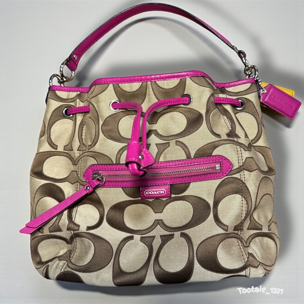 COACH DAISY- Bucket Shoulder Bag - Picture 12 of 15